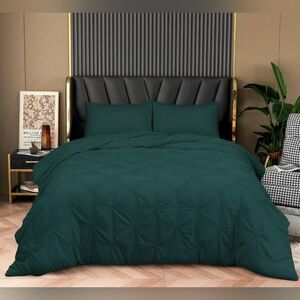 Argstar 3-Pcs Queen Pinch Pleated Comforter Set, Pintuck Style, Dark Green